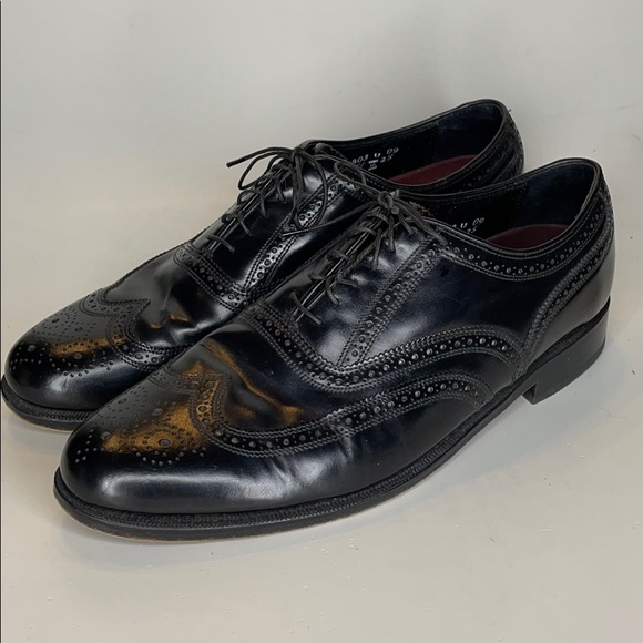 Florsheim black wing tip oxfords 10.5 D euc main image 7